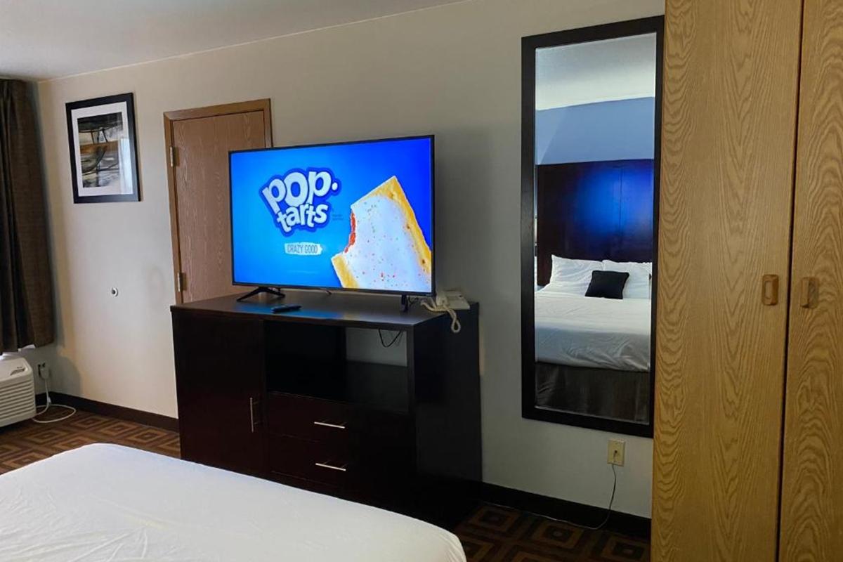 Red Lion Inn & Suites Post Falls Bagian luar foto